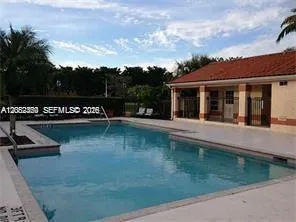 3380 Pinewalk Dr N #1116 Margate, FL 33063