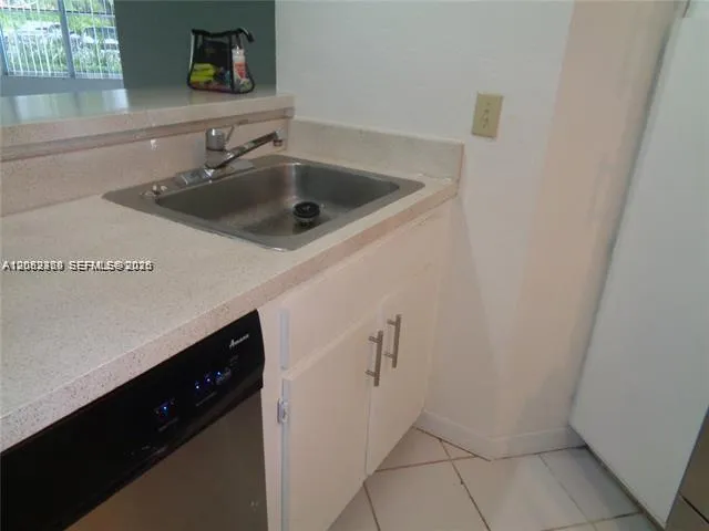 3380 Pinewalk Dr N #1116 Margate, FL 33063