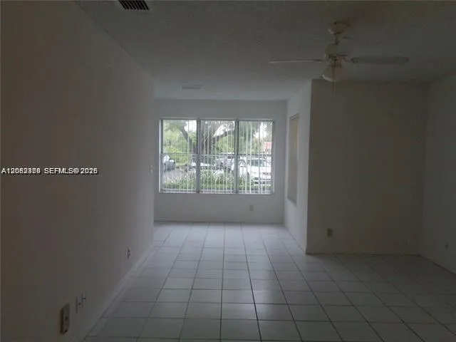 3380 Pinewalk Dr N #1116 Margate, FL 33063
