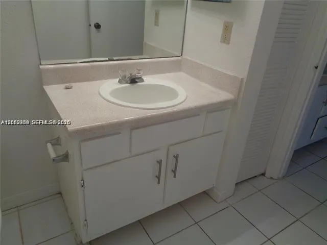 3380 Pinewalk Dr N #1116 Margate, FL 33063