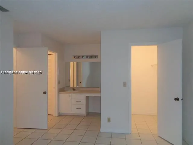 3380 Pinewalk Dr N #1116 Margate, FL 33063