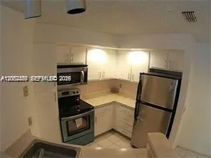 3380 Pinewalk Dr N #1116 Margate, FL 33063