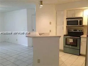 3380 Pinewalk Dr N #1116 Margate, FL 33063