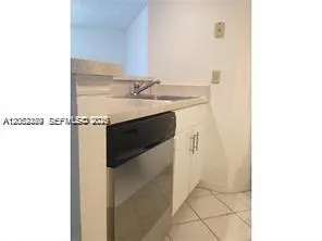 3380 Pinewalk Dr N #1116 Margate, FL 33063