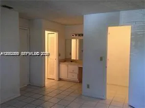 3380 Pinewalk Dr N #1116 Margate, FL 33063