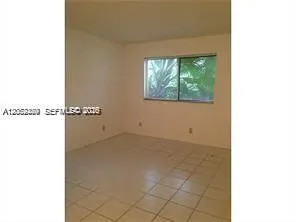3380 Pinewalk Dr N #1116 Margate, FL 33063