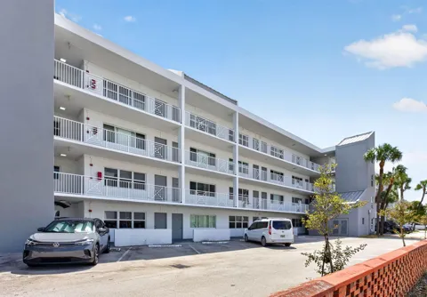 2840 NE 14th Street Causeway #109