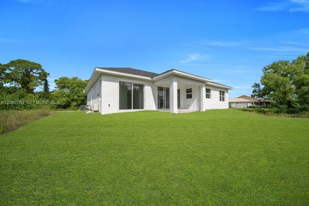 523 Harry Thayer Ave S Lehigh Acres, FL 33974