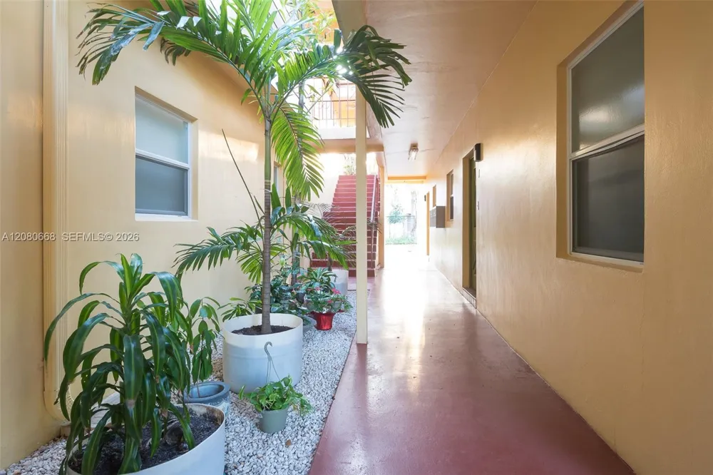 8900 NW 38th Dr #7 Coral Springs, FL 33065
