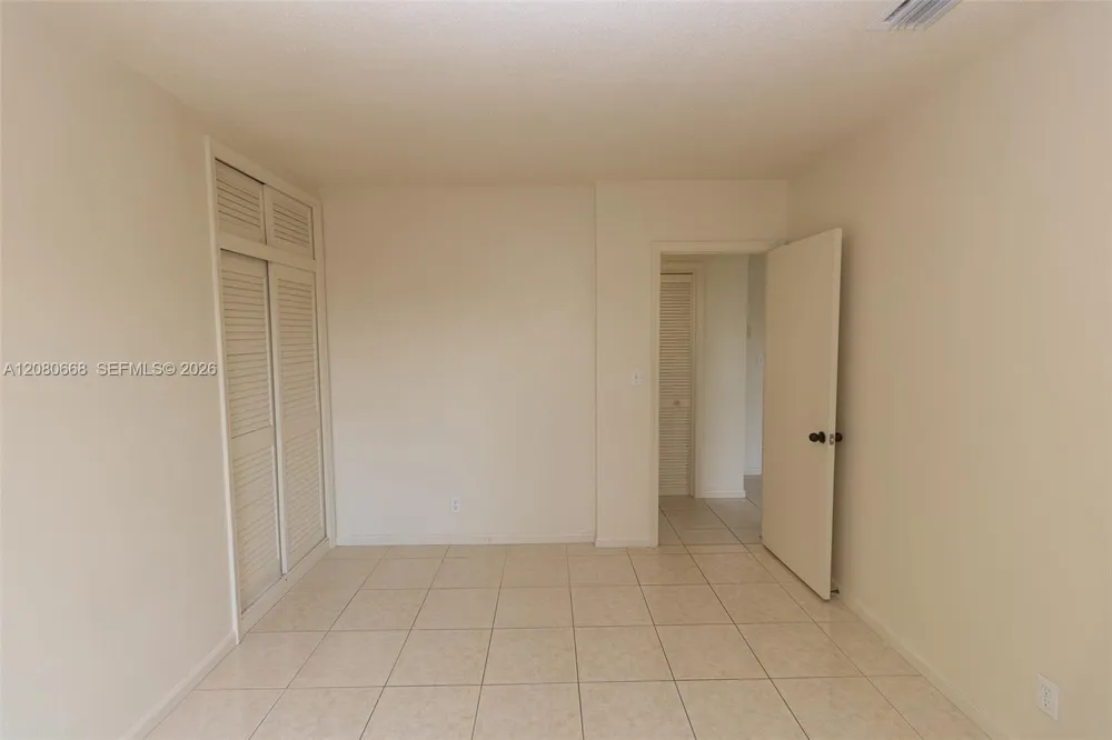 8900 NW 38th Dr #7 Coral Springs, FL 33065