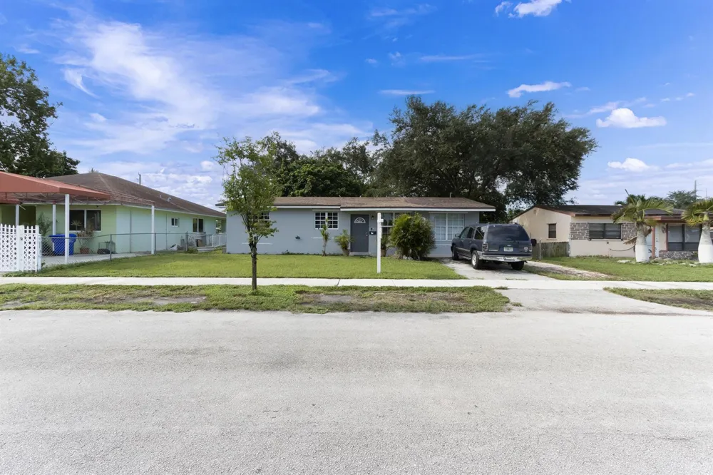 6714 ATLANTA STREET Hollywood, FL 33024