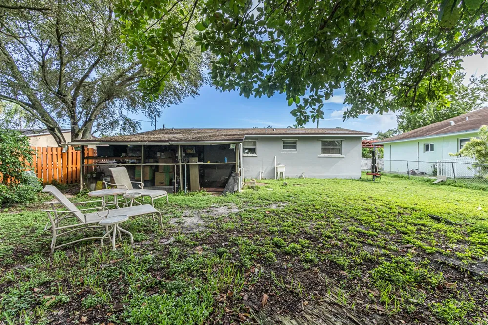 6714 ATLANTA STREET Hollywood, FL 33024