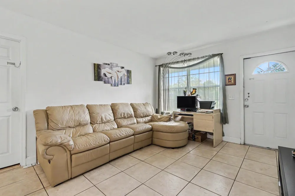6714 ATLANTA STREET Hollywood, FL 33024