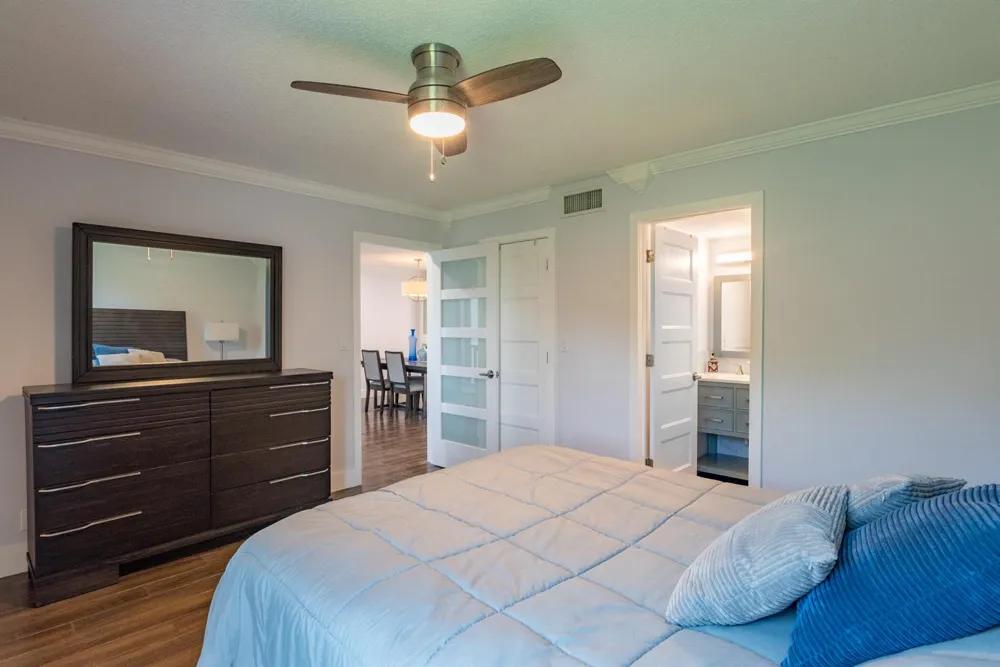 2500 PRESIDENTIAL WAY #304 West Palm Beach, FL 33401