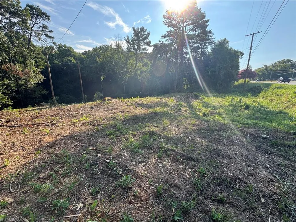 349 King Street King, NC 27021