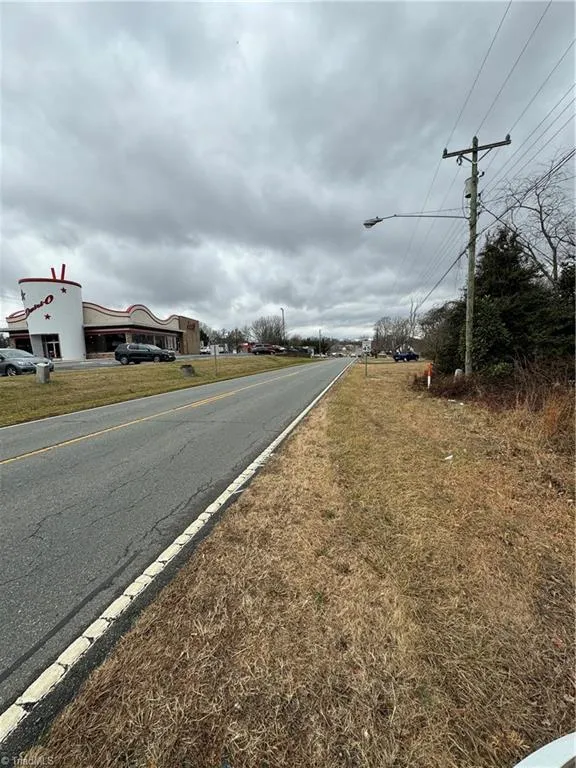 349 King Street King, NC 27021