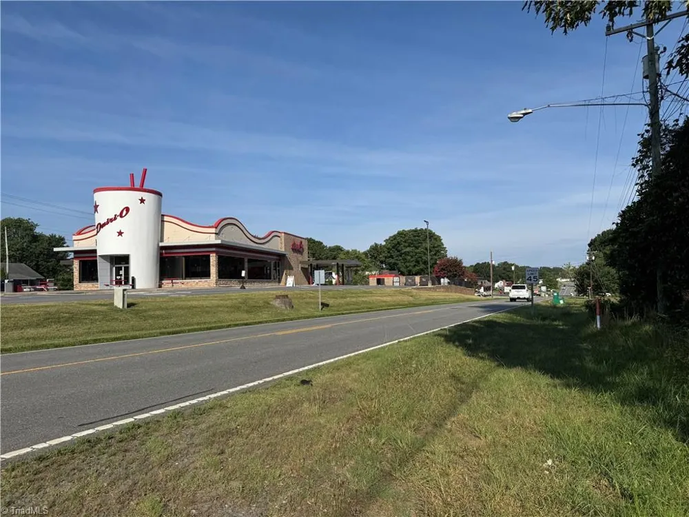 349 King Street King, NC 27021