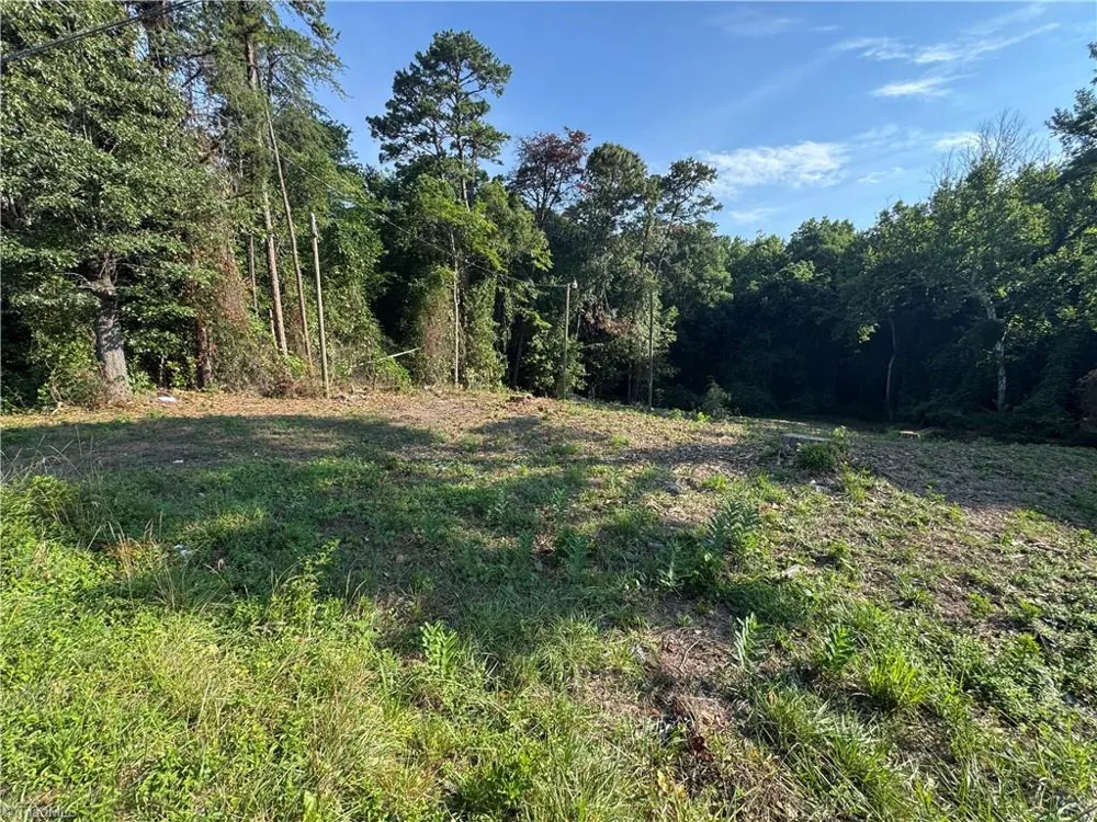 349 King Street King, NC 27021