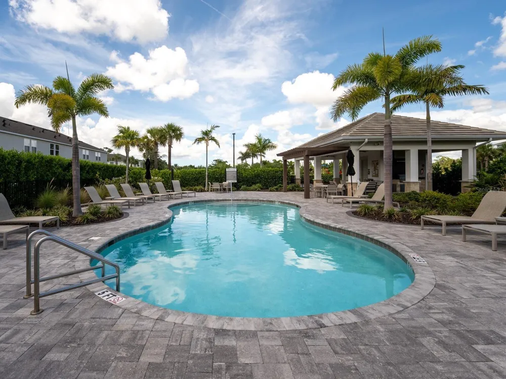 8632 LUNAR SKYE STREET Sarasota, FL 34241