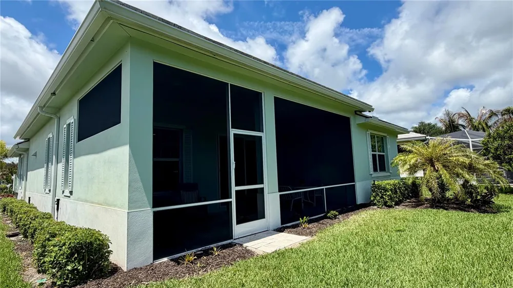 1330 SAINT CATHERINES CIRCLE Vero Beach, FL 32967