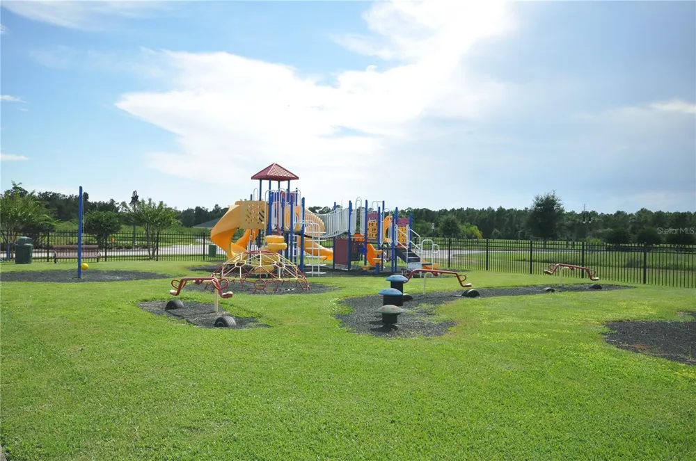 4103 EASTMINSTER ROAD Davenport, FL 33837
