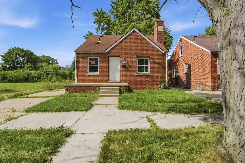 15701 Rossini Drive Detroit City, MI 48205