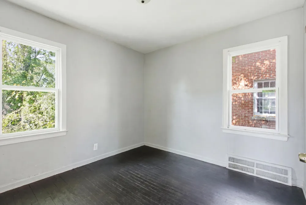 15701 Rossini Drive Detroit City, MI 48205