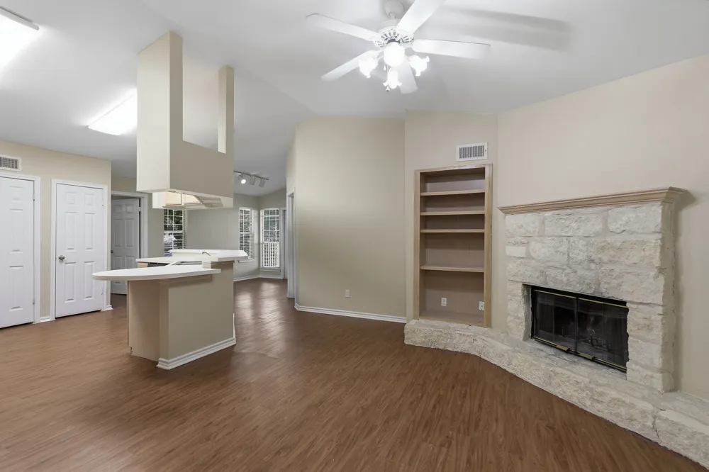 6804 Capital Of Texas Highway #422 Austin, TX 78731