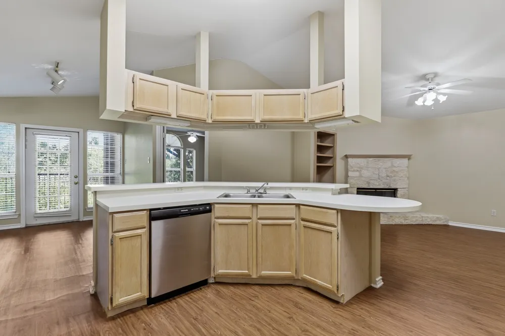6804 Capital Of Texas Highway #422 Austin, TX 78731