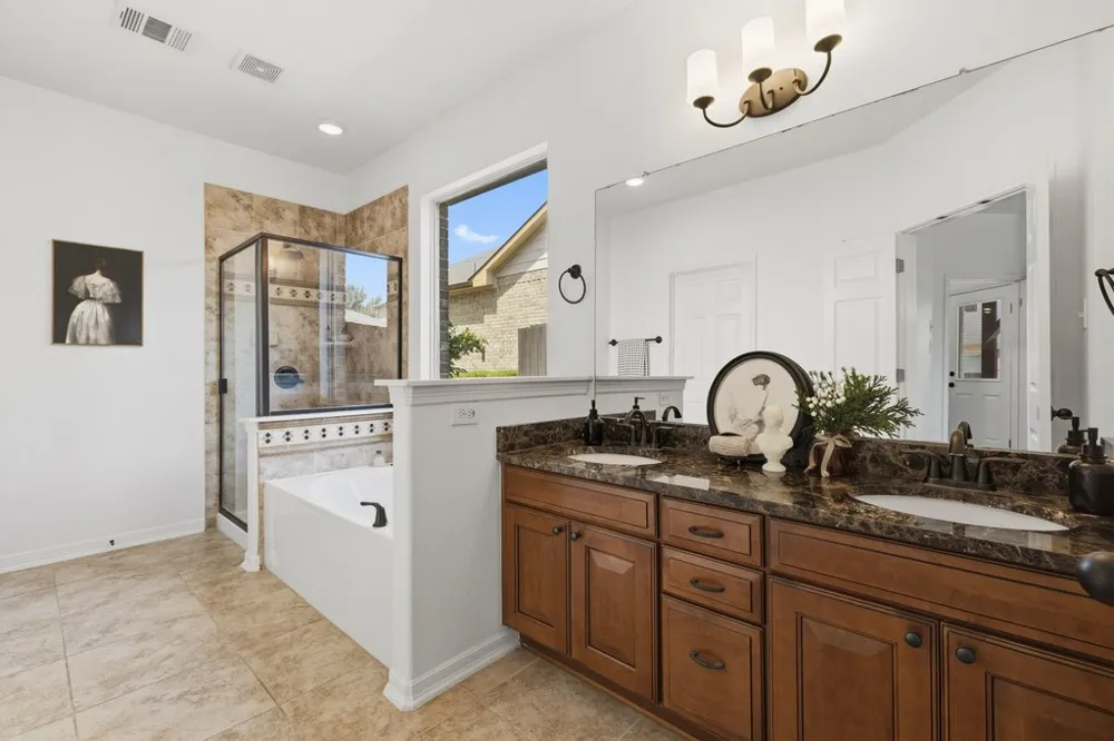 245 Razzmatazz Trail Buda, TX 78610