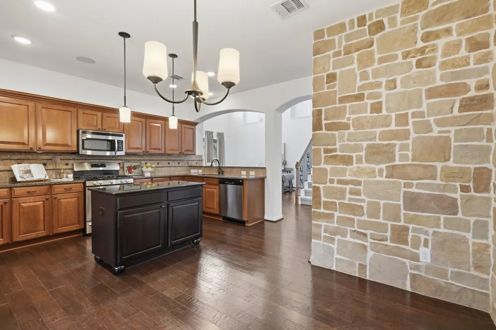 245 Razzmatazz Trail Buda, TX 78610