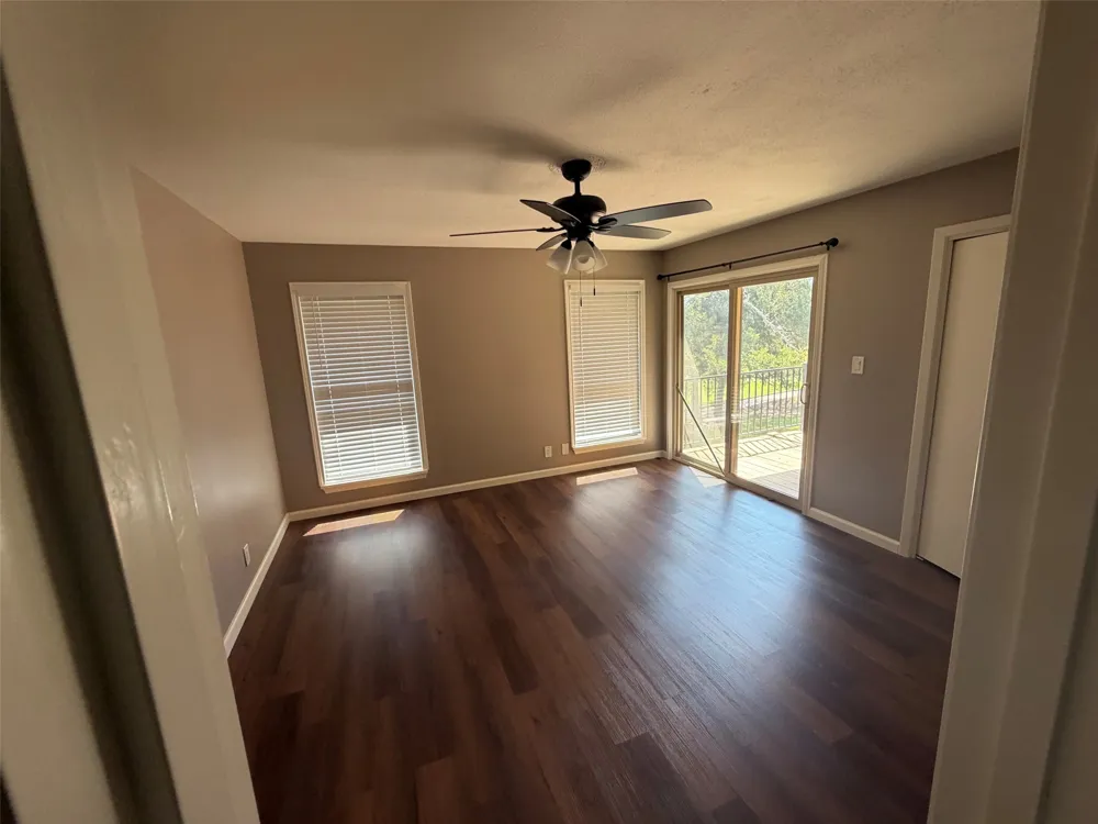 224 Lido Street #J3 Lakeway, TX 78734