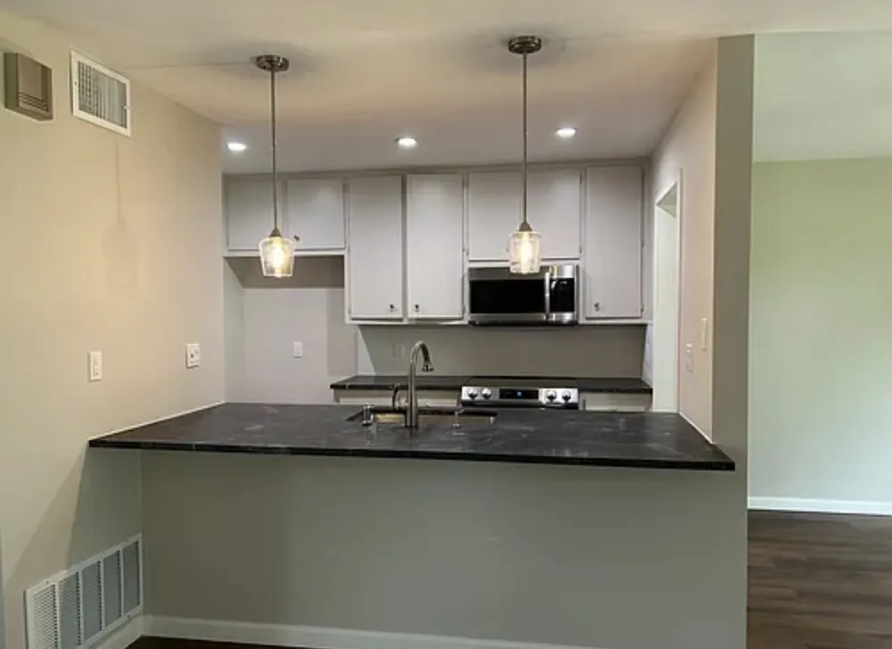 224 Lido Street #J3 Lakeway, TX 78734