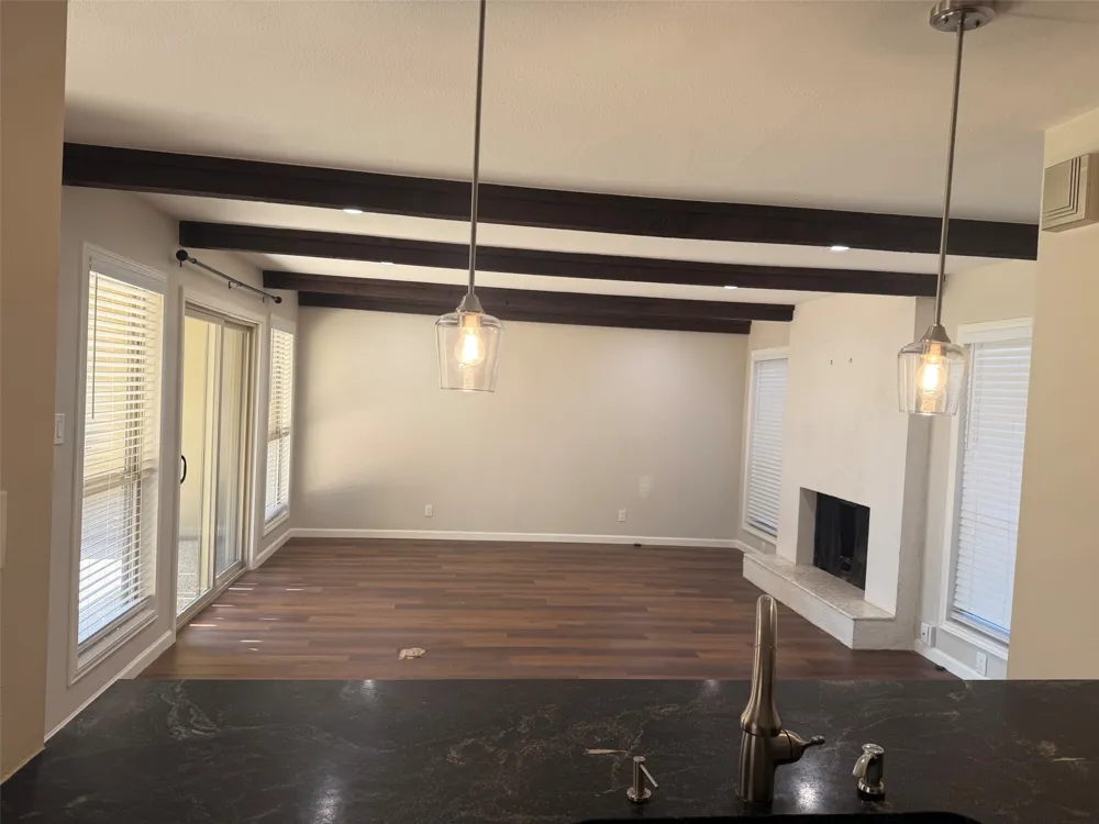 224 Lido Street #J3 Lakeway, TX 78734