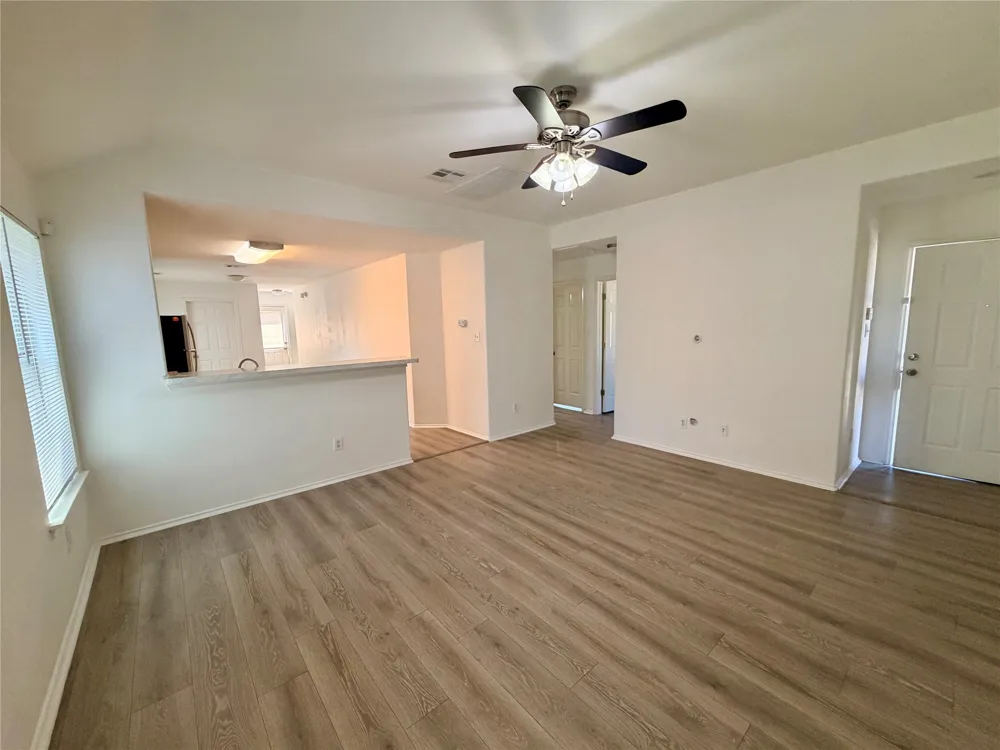 1148 Shadow Creek Boulevard Buda, TX 78610