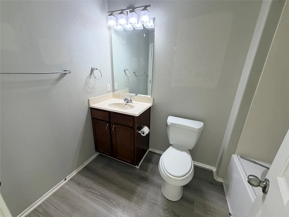 1148 Shadow Creek Boulevard Buda, TX 78610