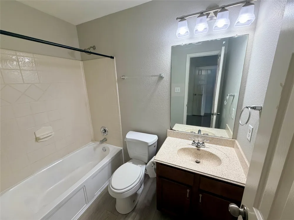 1148 Shadow Creek Boulevard Buda, TX 78610