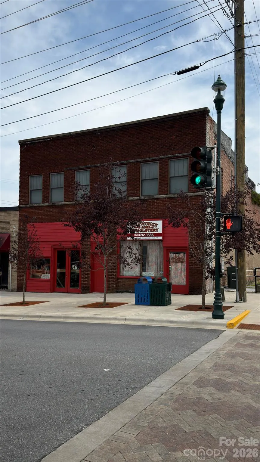 360 Seventh Avenue E Hendersonville, NC 28792