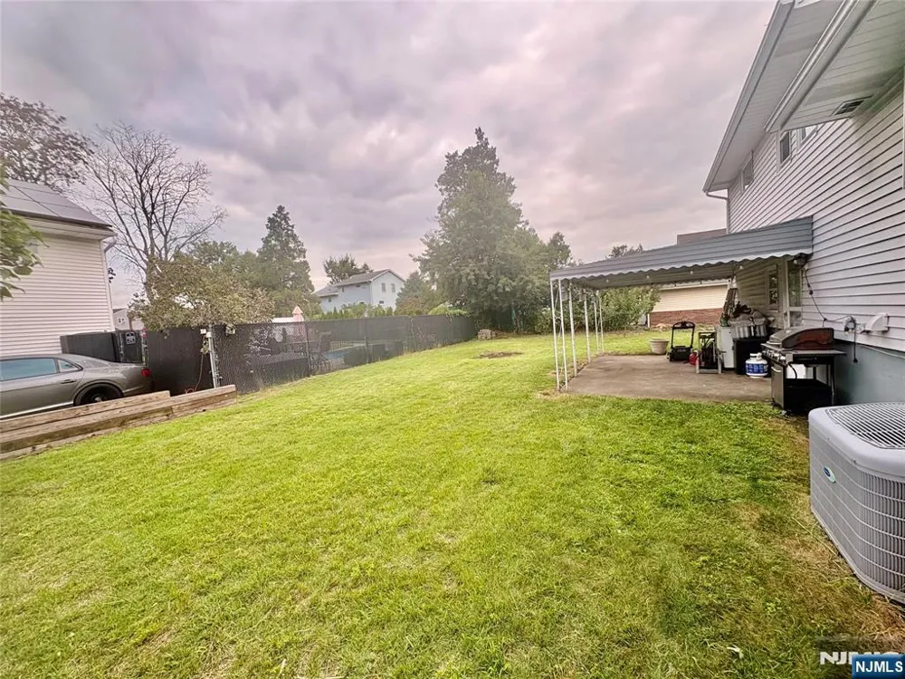 477 Chestnut Avenue South Hackensack, NJ 07606