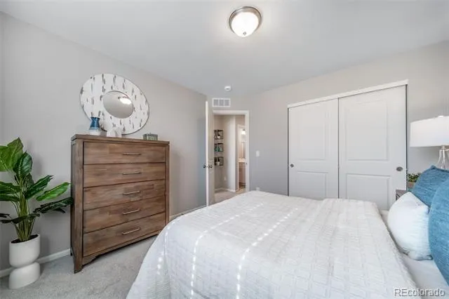 10122 Salem Court Commerce City, CO 80022