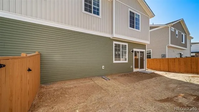 10122 Salem Court Commerce City, CO 80022