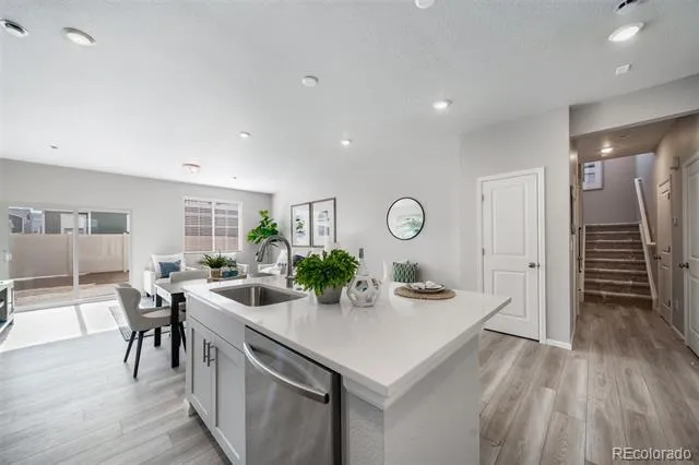 10122 Salem Court Commerce City, CO 80022