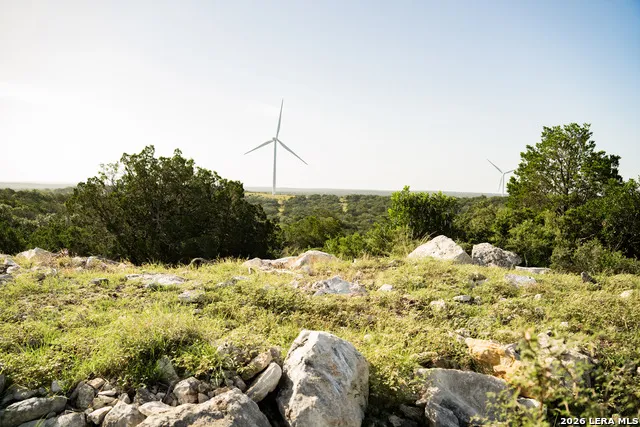 TRACT 4 LWR Hwy 377 Rocksprings, TX 78880