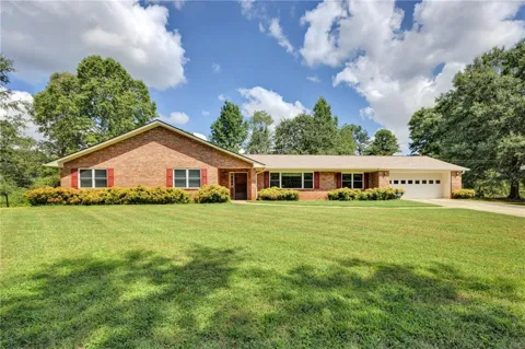 234 Glad Dale Drive SE