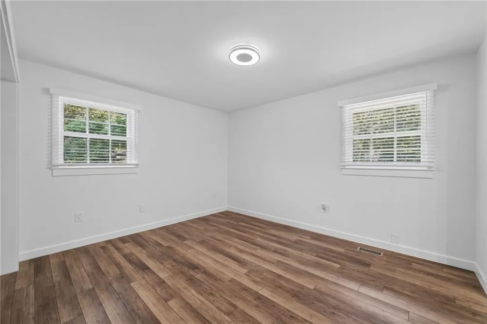 4619 Mountain View Road Oakwood, GA 30566
