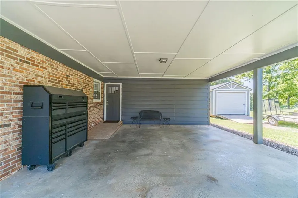 4619 Mountain View Road Oakwood, GA 30566