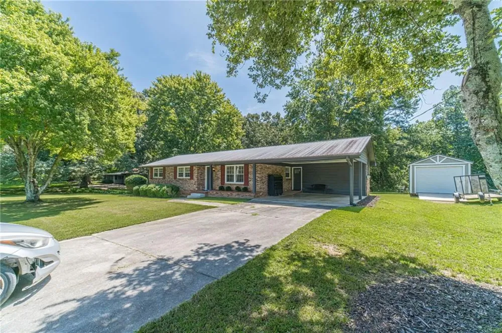 4619 Mountain View Road Oakwood, GA 30566
