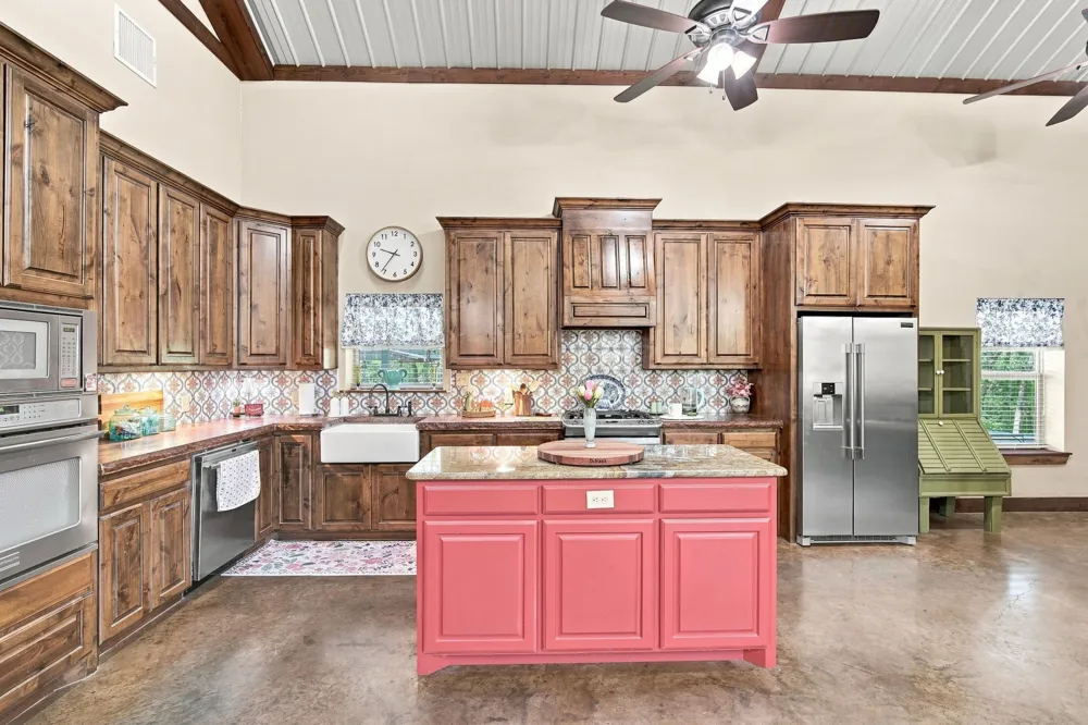 259 County Road 1409 Morgan, TX 76671