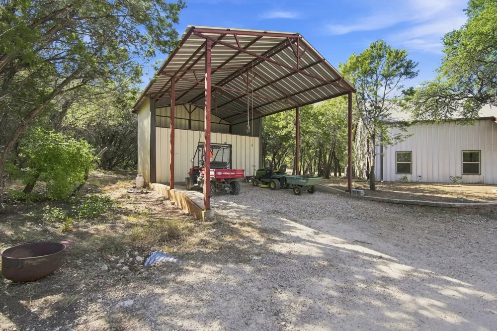 259 County Road 1409 Morgan, TX 76671