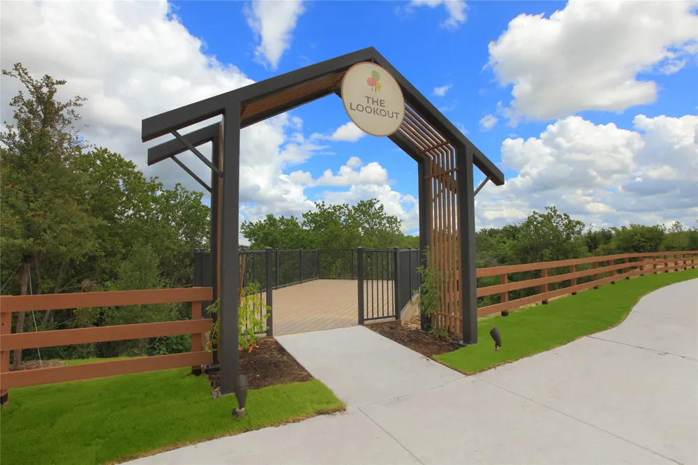 11308 Treehouse Trail Justin, TX 76247